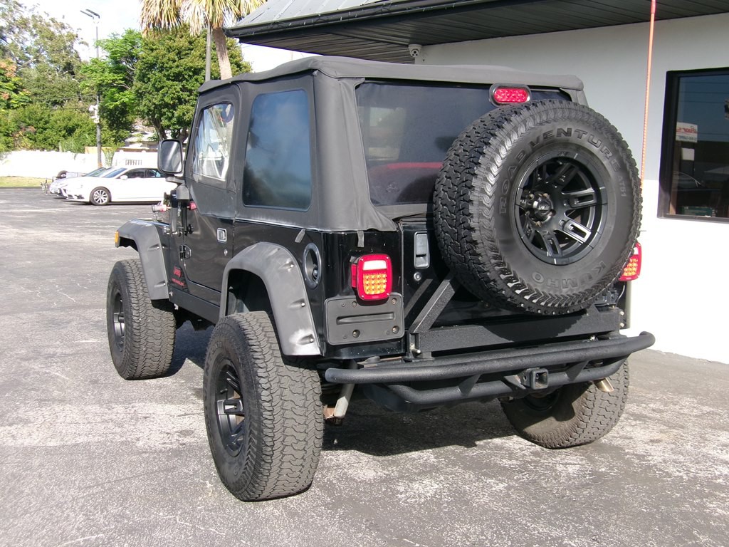 2005 Jeep Wrangler Image 20