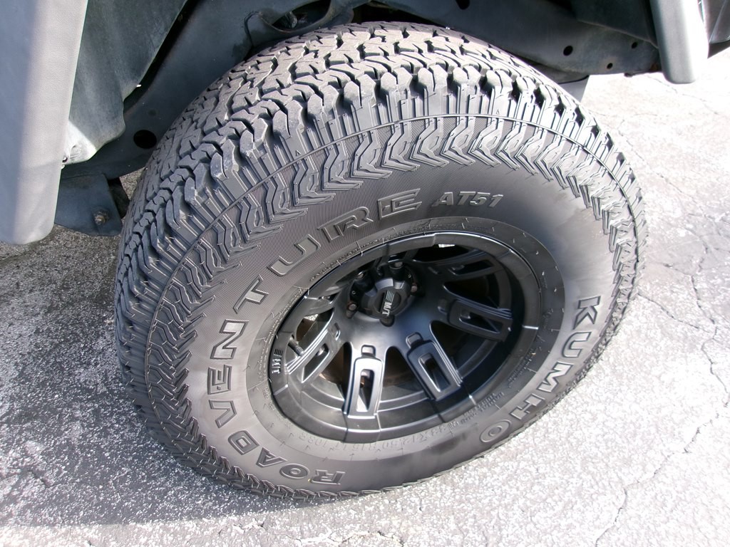 2005 Jeep Wrangler Image 28