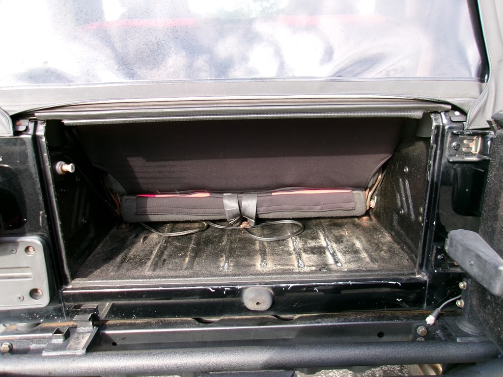 2005 Jeep Wrangler Image 38