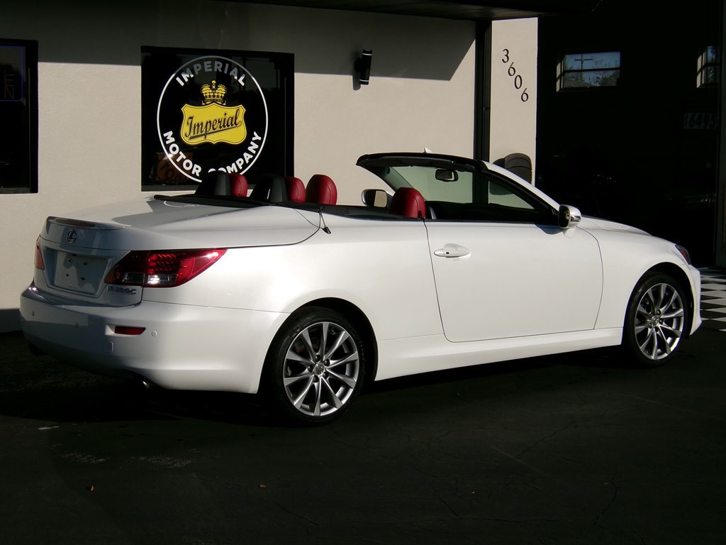 2014 Lexus IS Image 14