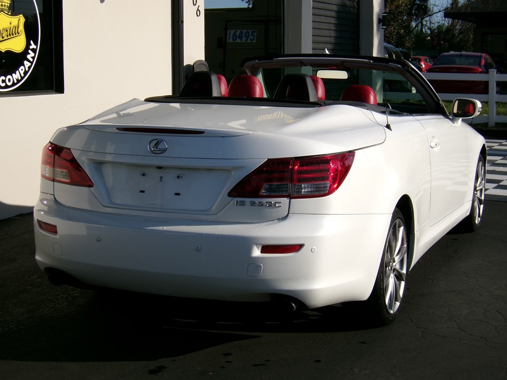 2014 Lexus IS Image 17