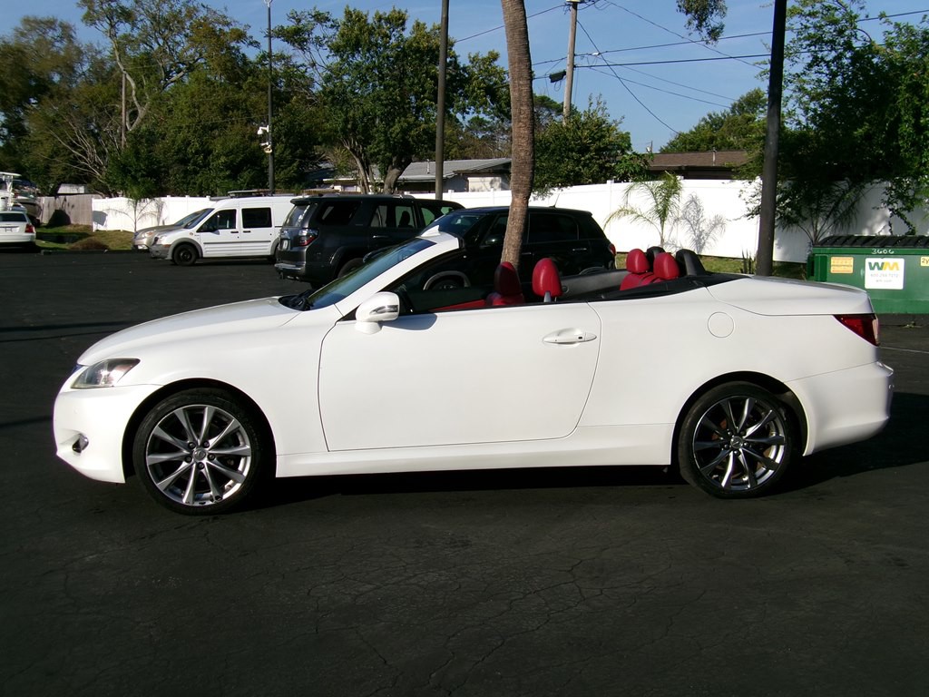 2014 Lexus IS Image 26