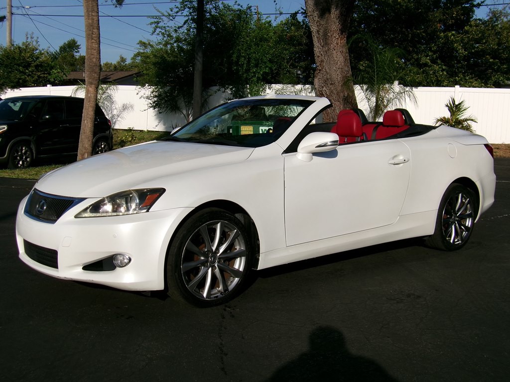 2014 Lexus IS Image 28