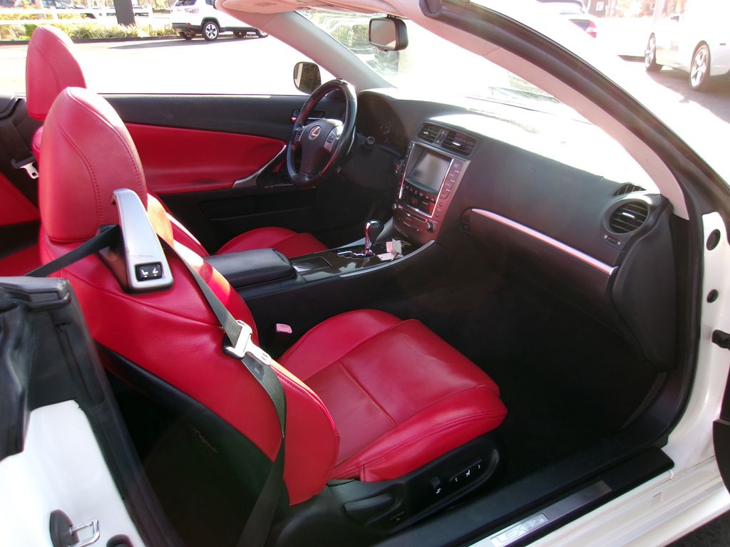 2014 Lexus IS Image 59