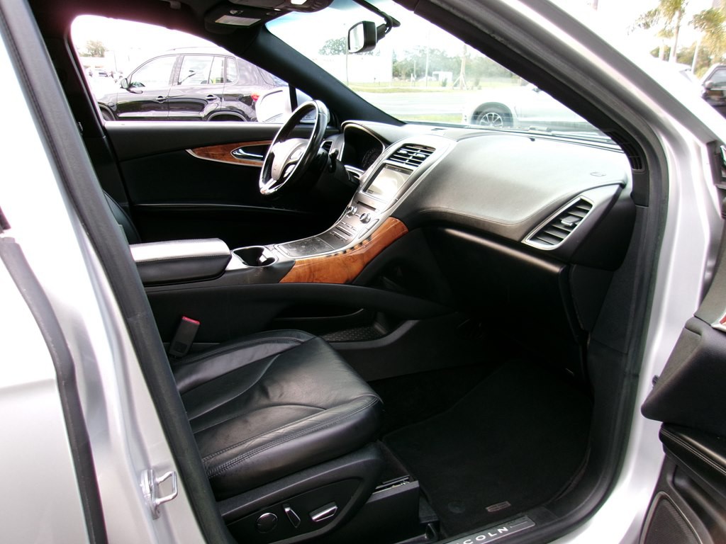 2017 Lincoln MKX Image 63