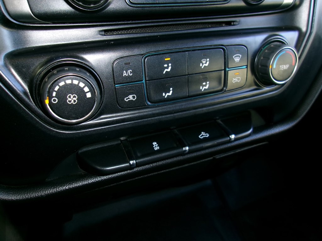 2015 Chevrolet Silverado 1500 Image 64