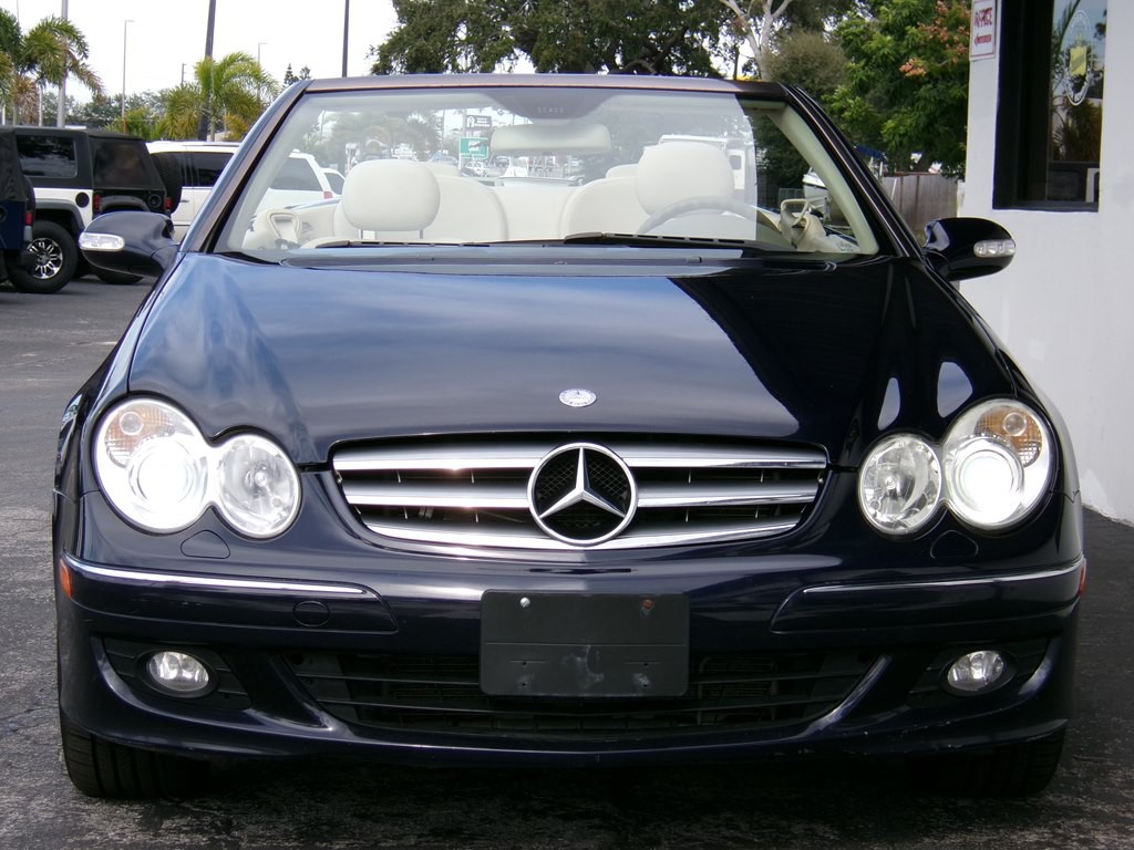 2006 Mercedes-Benz CLK-Class Image 6