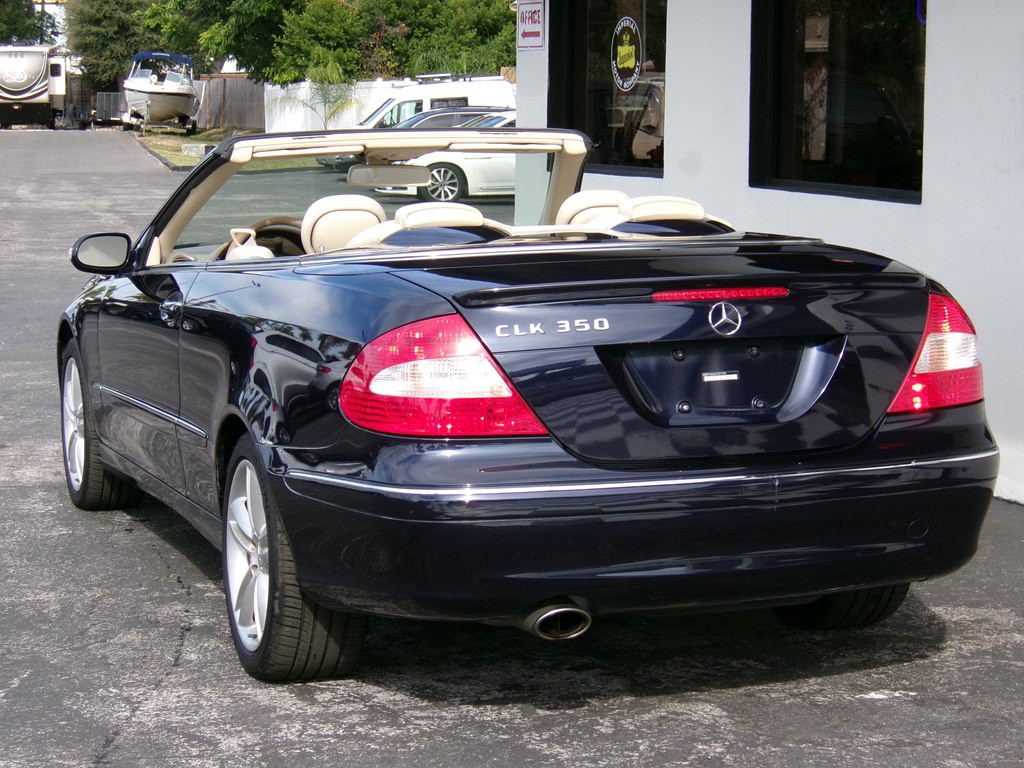 2006 Mercedes-Benz CLK-Class Image 23