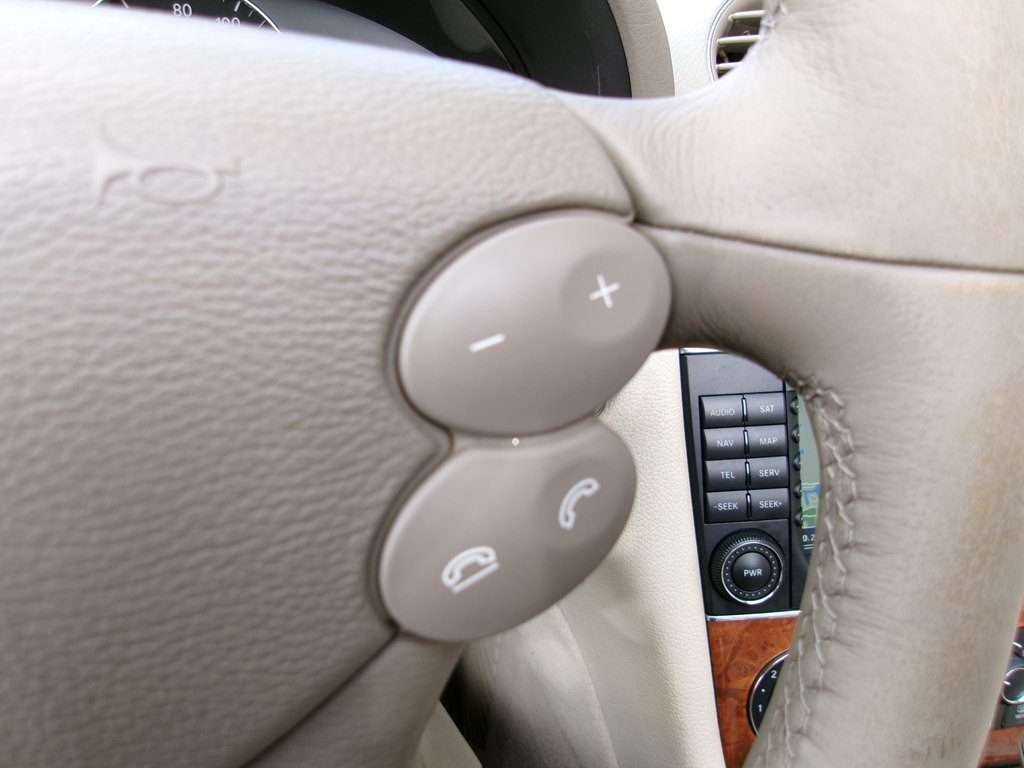 2006 Mercedes-Benz CLK-Class Image 65