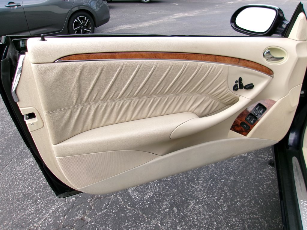 2006 Mercedes-Benz CLK-Class Image 88