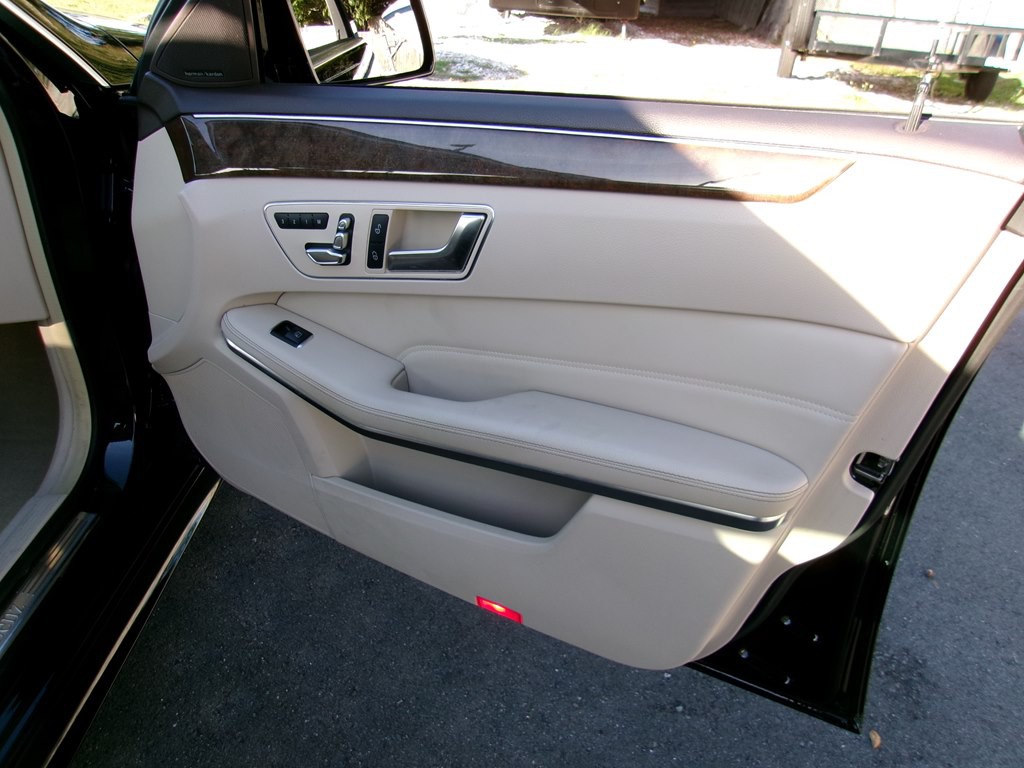 2014 Mercedes-Benz E-Class Image 60