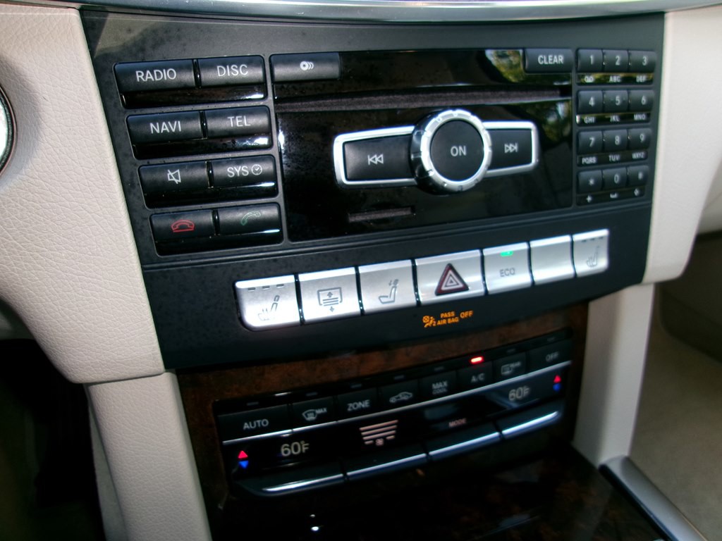 2014 Mercedes-Benz E-Class Image 77