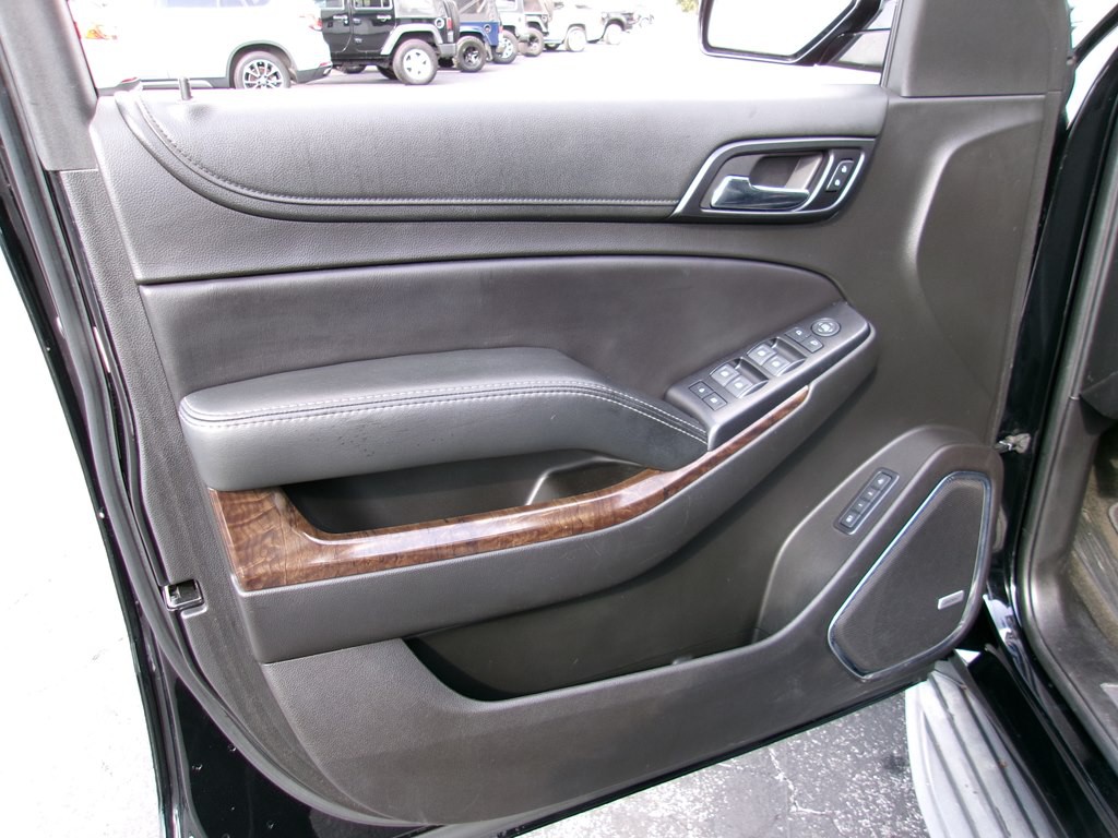 2017 Chevrolet Tahoe Image 107