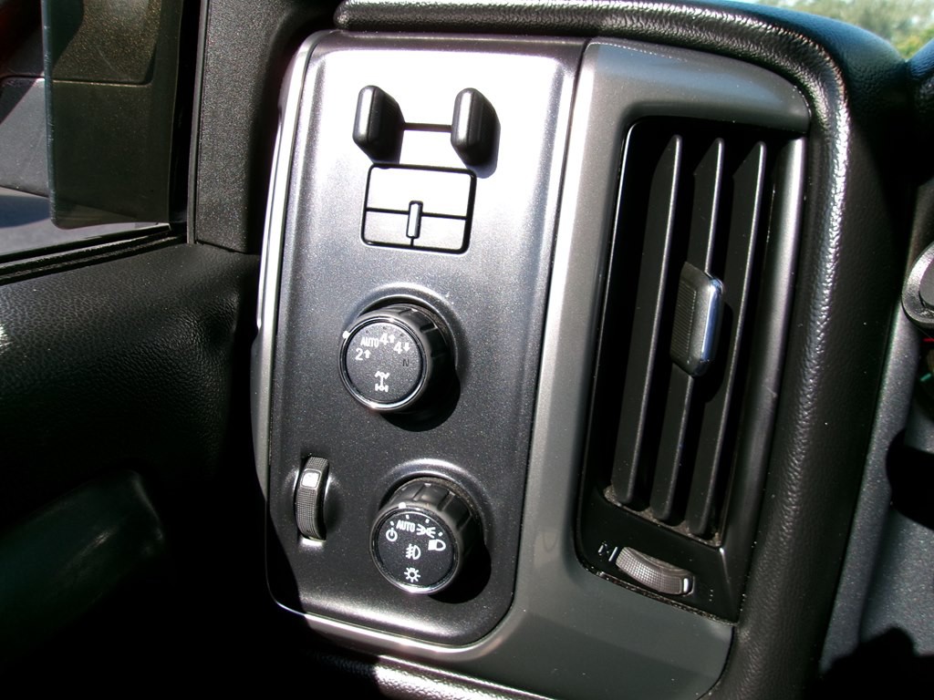 2017 Chevrolet Silverado 1500 Image 73