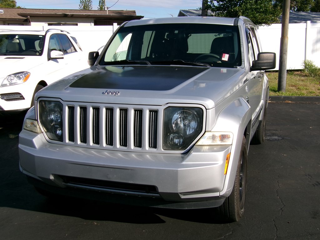 2012 Jeep Liberty Image 5