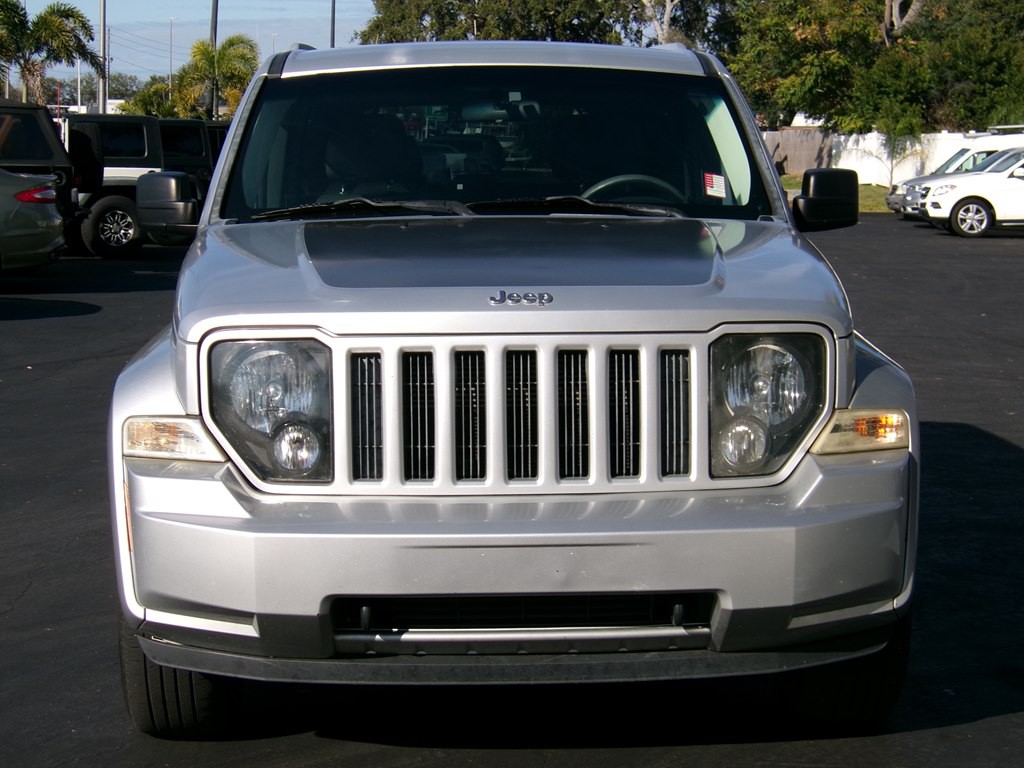 2012 Jeep Liberty Image 6