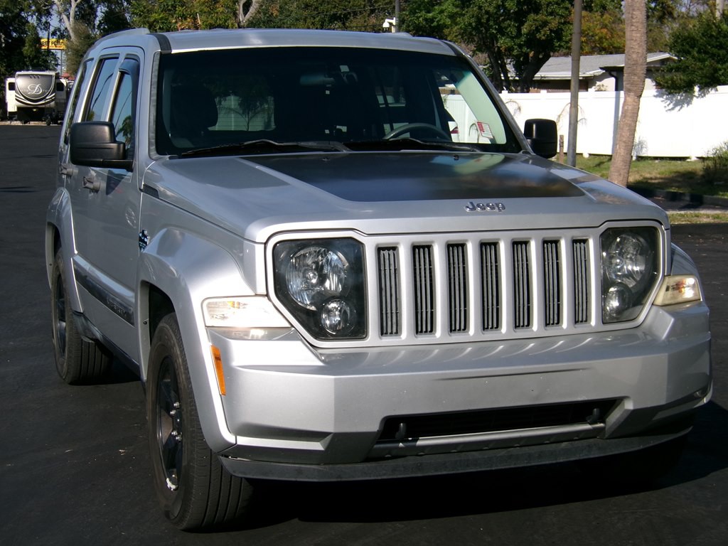 2012 Jeep Liberty Image 7