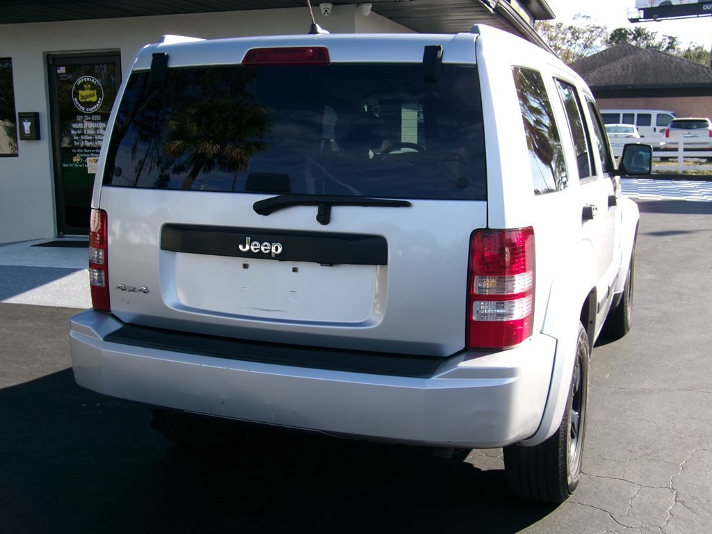 2012 Jeep Liberty Image 18