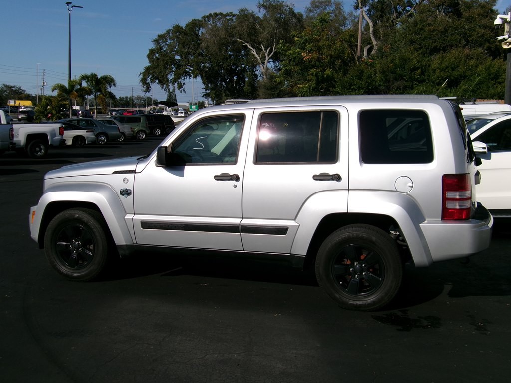 2012 Jeep Liberty Image 25