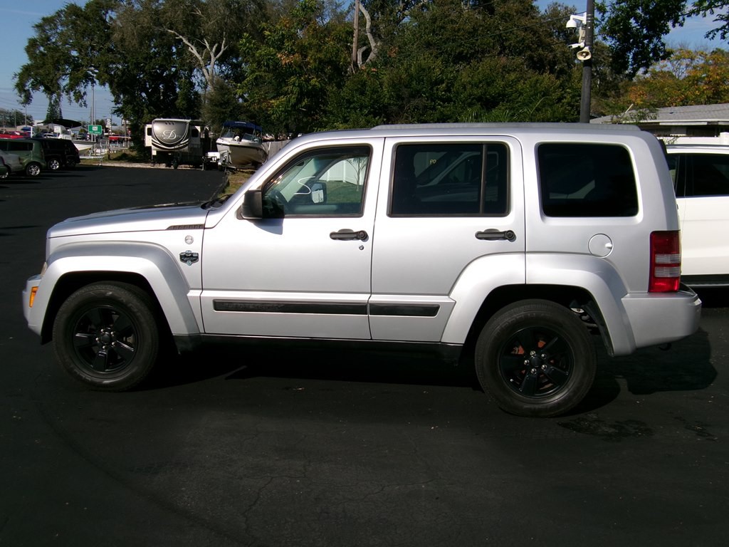 2012 Jeep Liberty Image 26