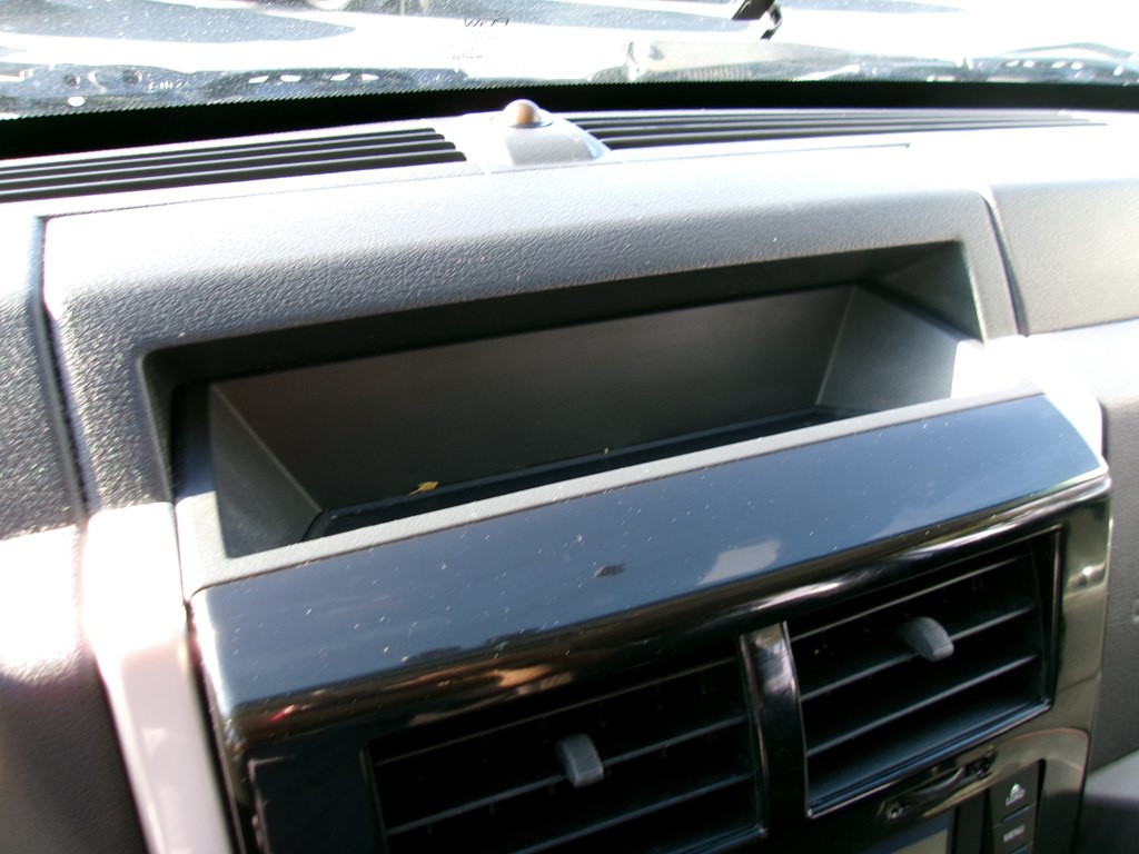 2012 Jeep Liberty Image 73