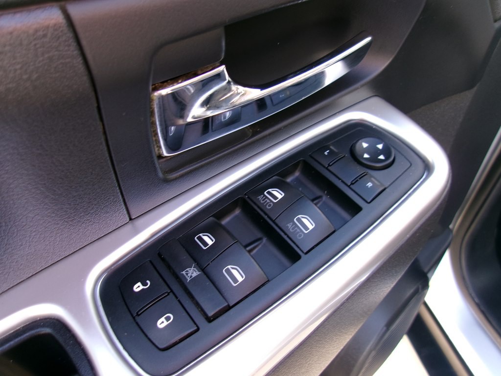 2012 Jeep Liberty Image 75