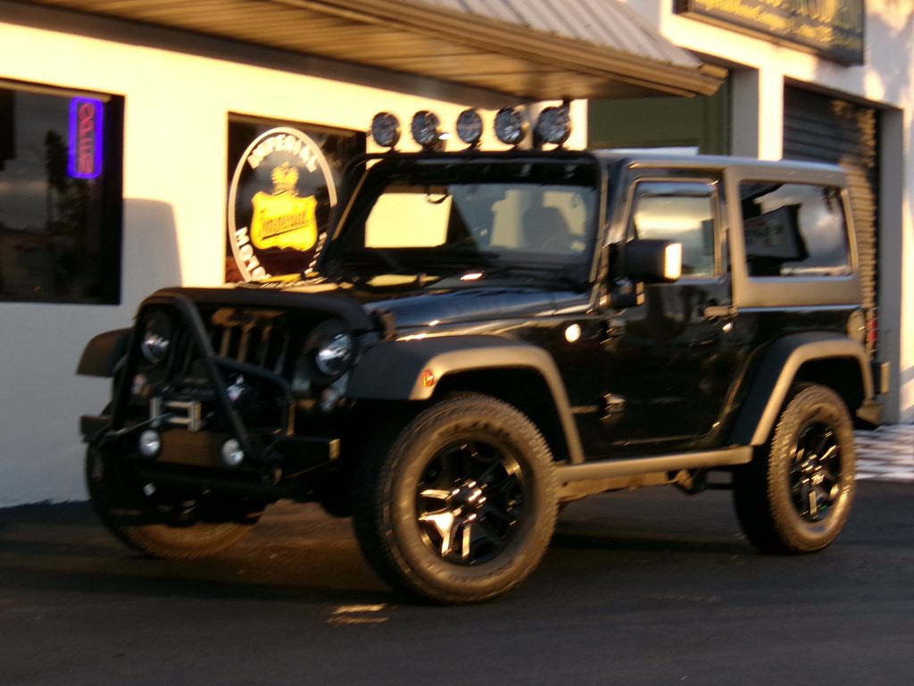 2016 Jeep Wrangler Image 2