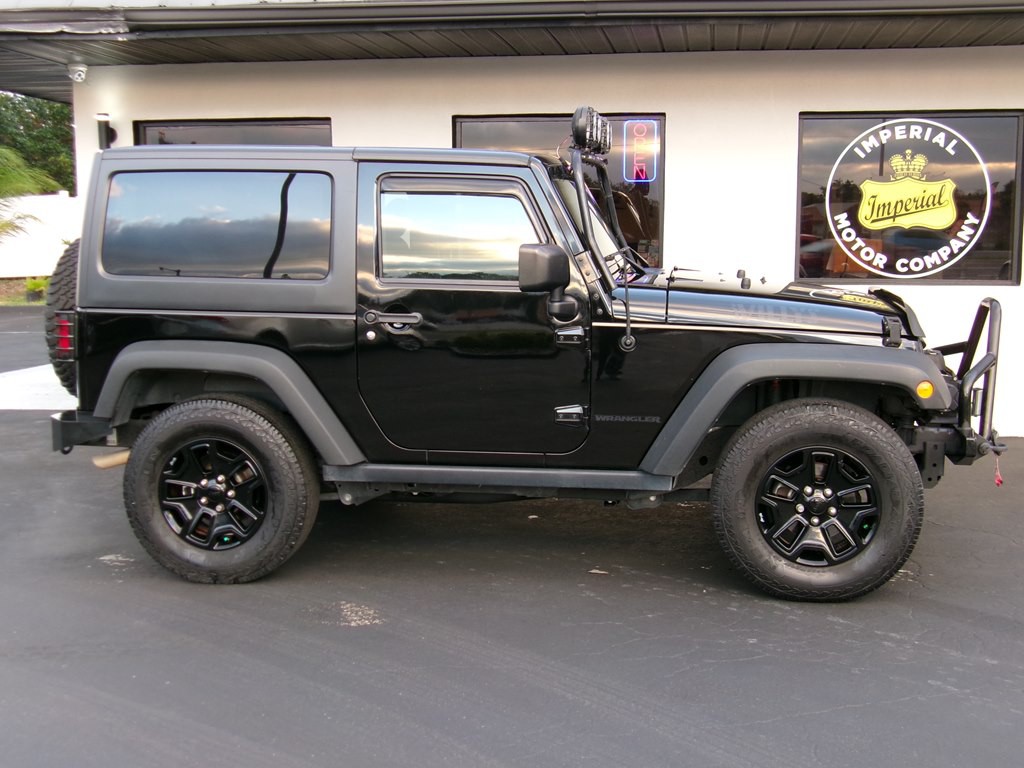 2016 Jeep Wrangler Image 12