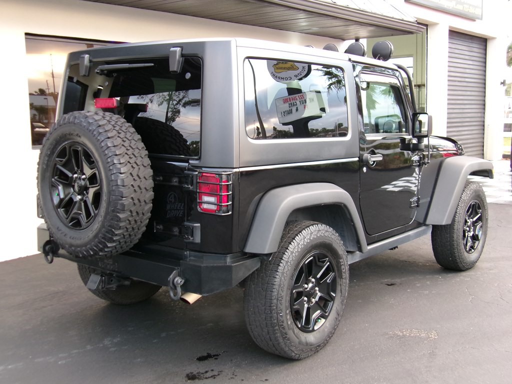 2016 Jeep Wrangler Image 16