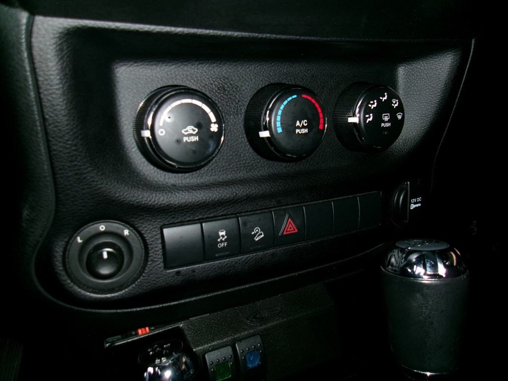 2016 Jeep Wrangler Image 62