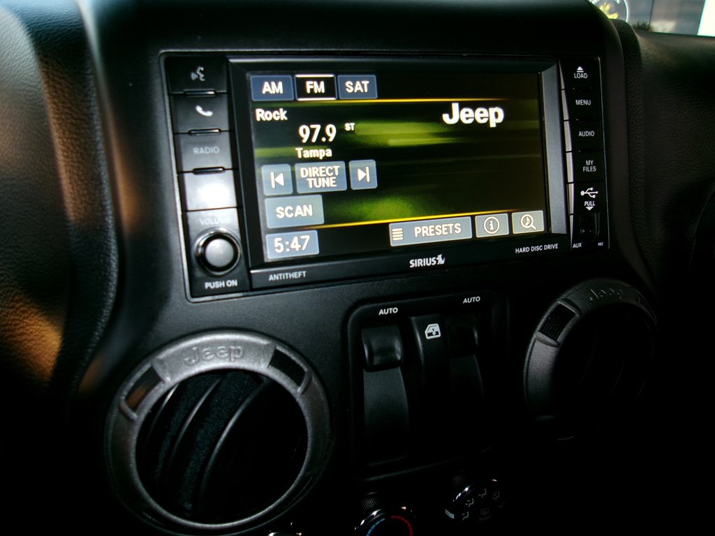 2016 Jeep Wrangler Image 63