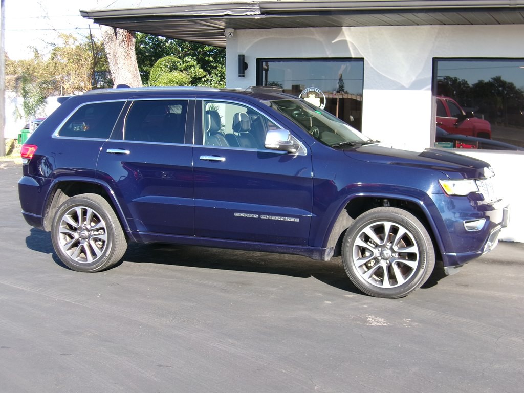 2017 Jeep Grand Cherokee Image 11