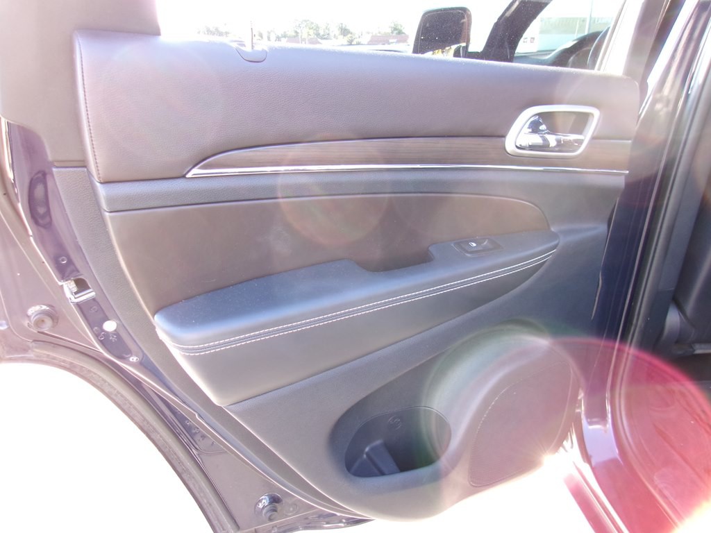 2017 Jeep Grand Cherokee Image 49