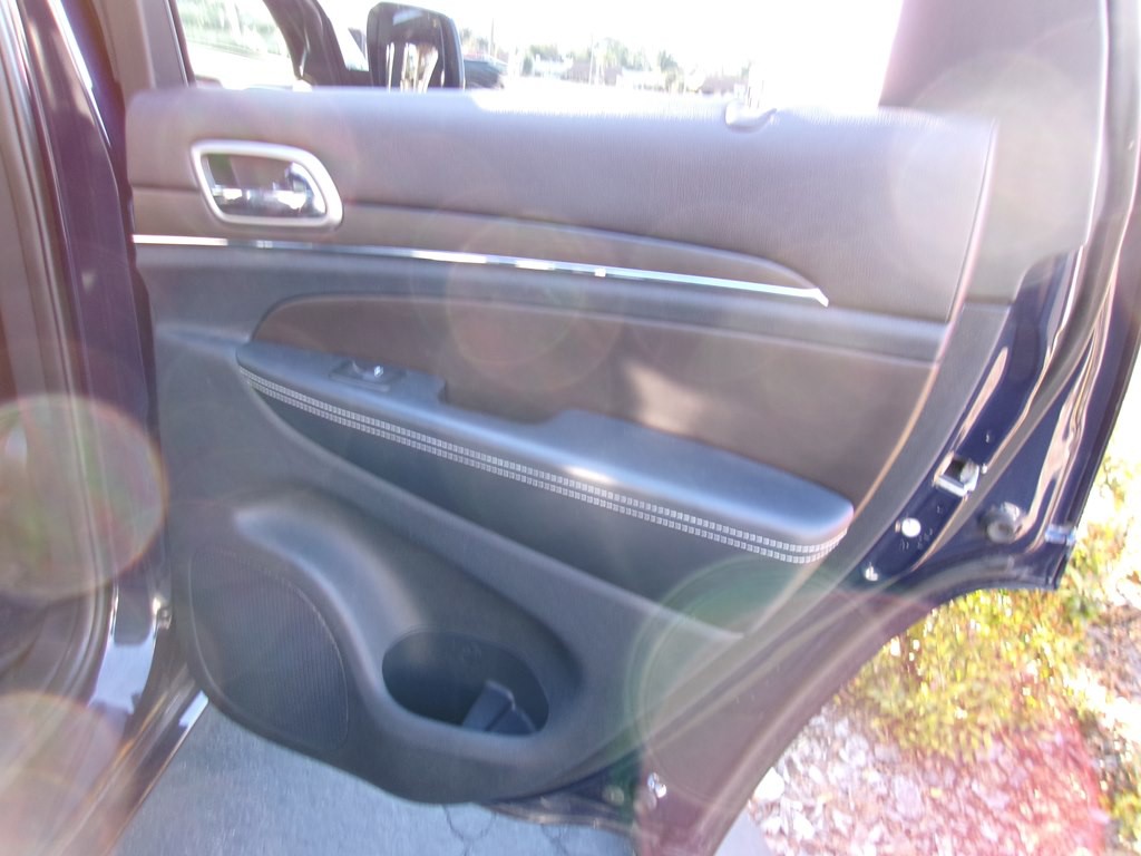 2017 Jeep Grand Cherokee Image 55