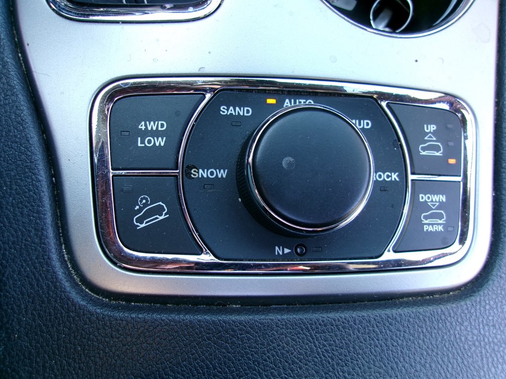 2017 Jeep Grand Cherokee Image 74