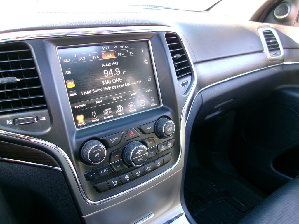 2017 Jeep Grand Cherokee Image 81