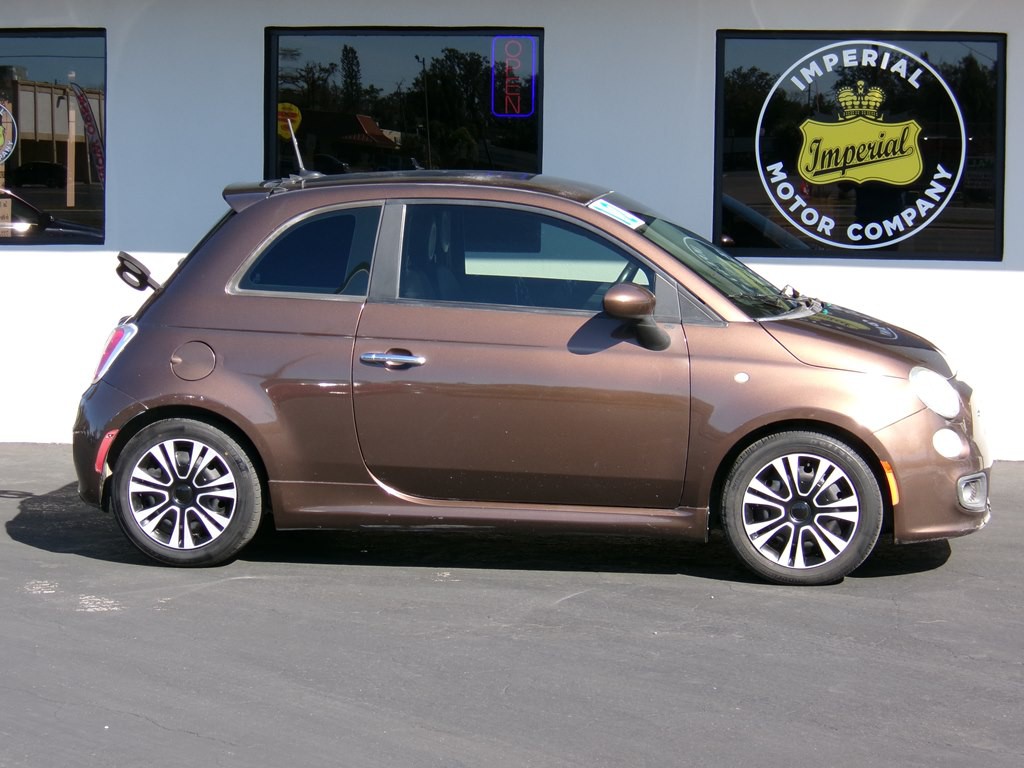 2012 FIAT 500 Image 12