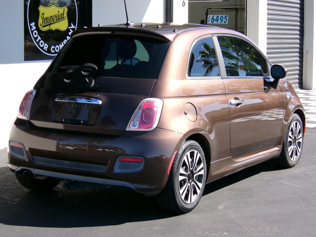 2012 FIAT 500 Image 17