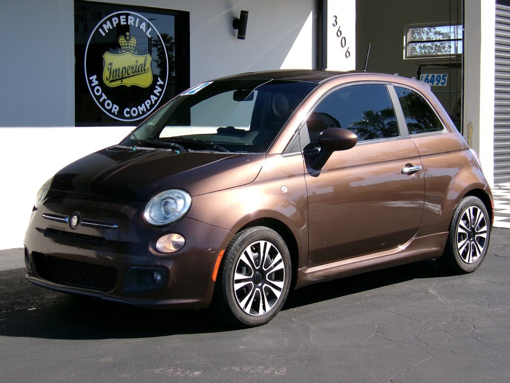 2012 FIAT 500 Image 30