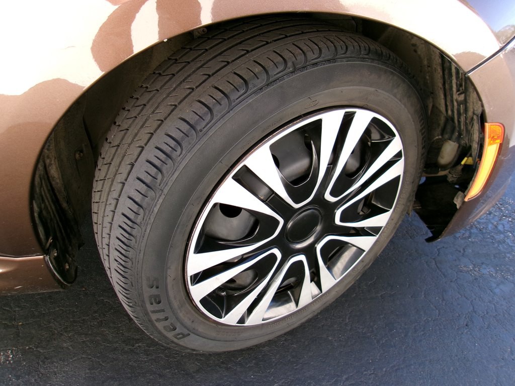 2012 FIAT 500 Image 34