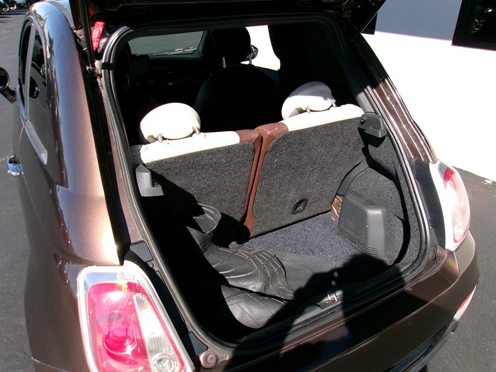 2012 FIAT 500 Image 40