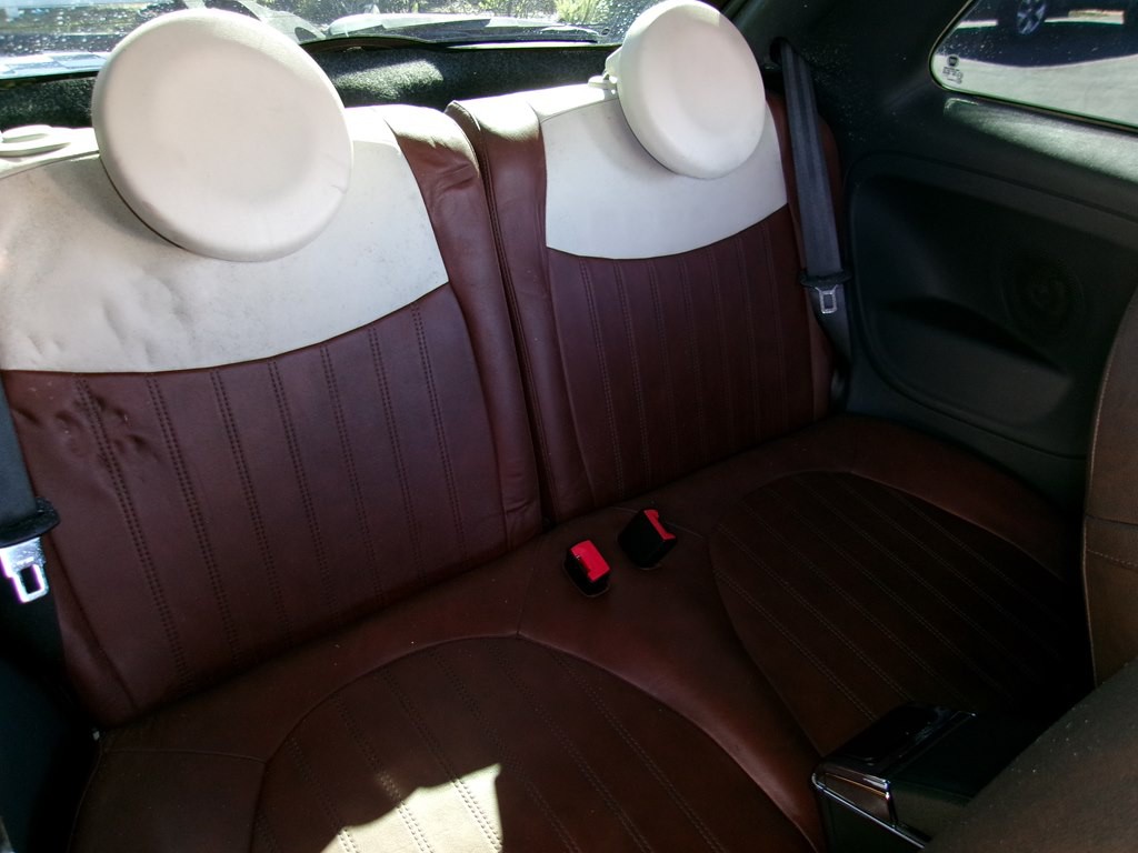 2012 FIAT 500 Image 44