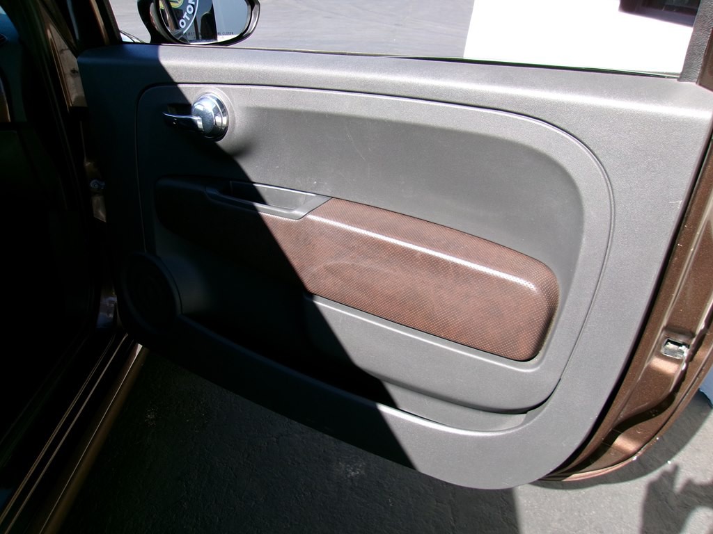 2012 FIAT 500 Image 46