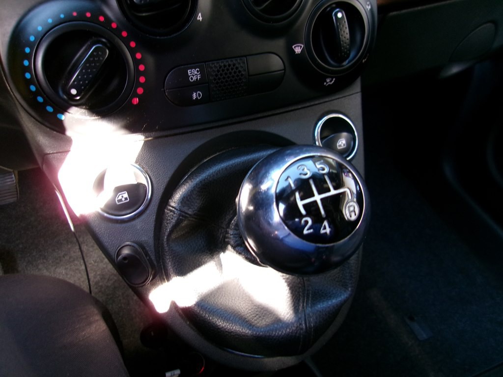 2012 FIAT 500 Image 57