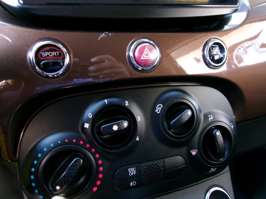 2012 FIAT 500 Image 58