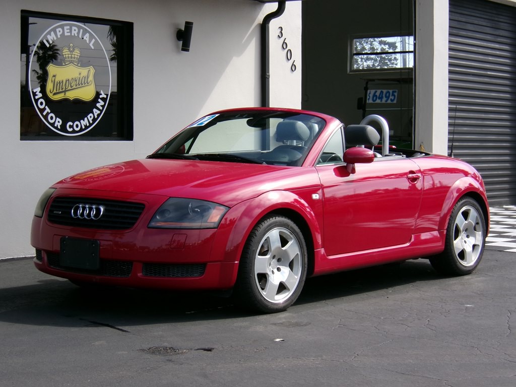 2002 Audi TT Image 2