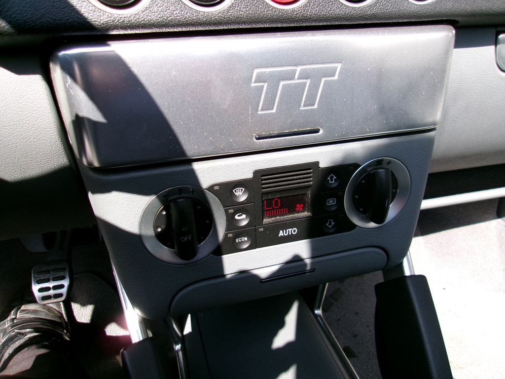 2002 Audi TT Image 81