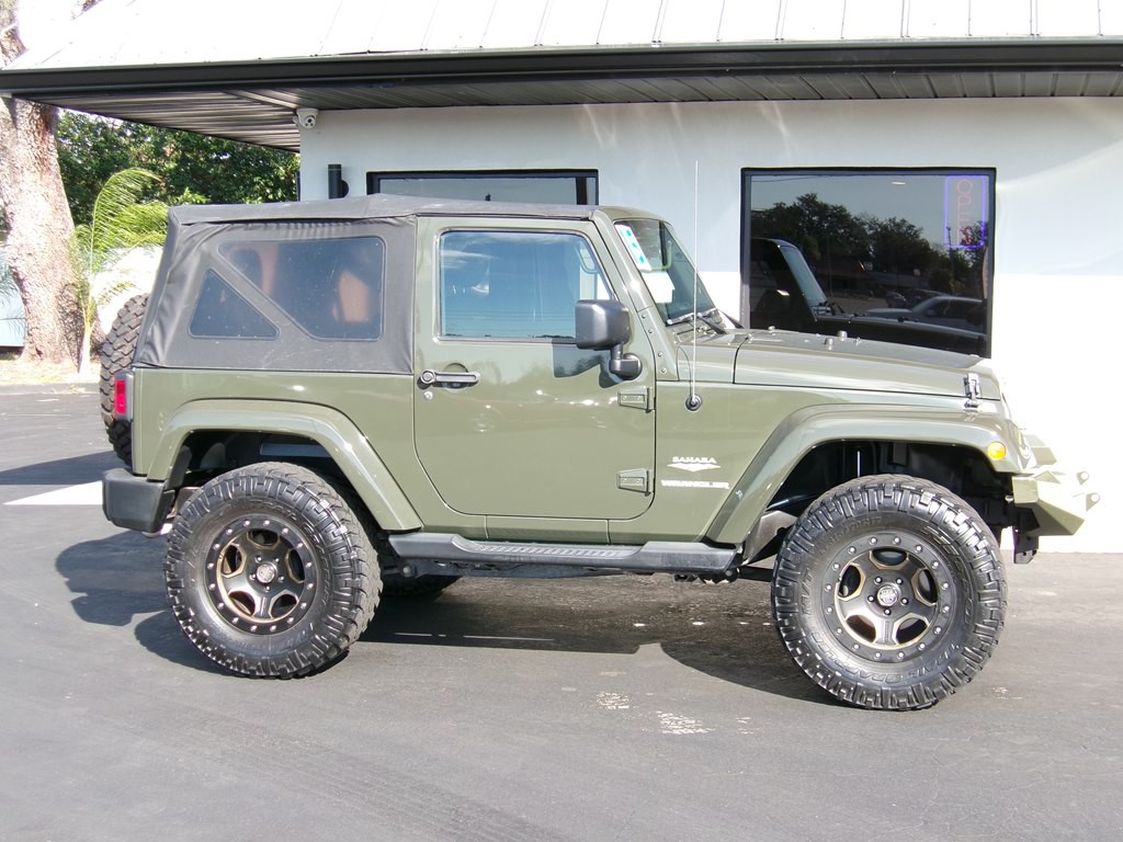 2015 Jeep Wrangler Image 9
