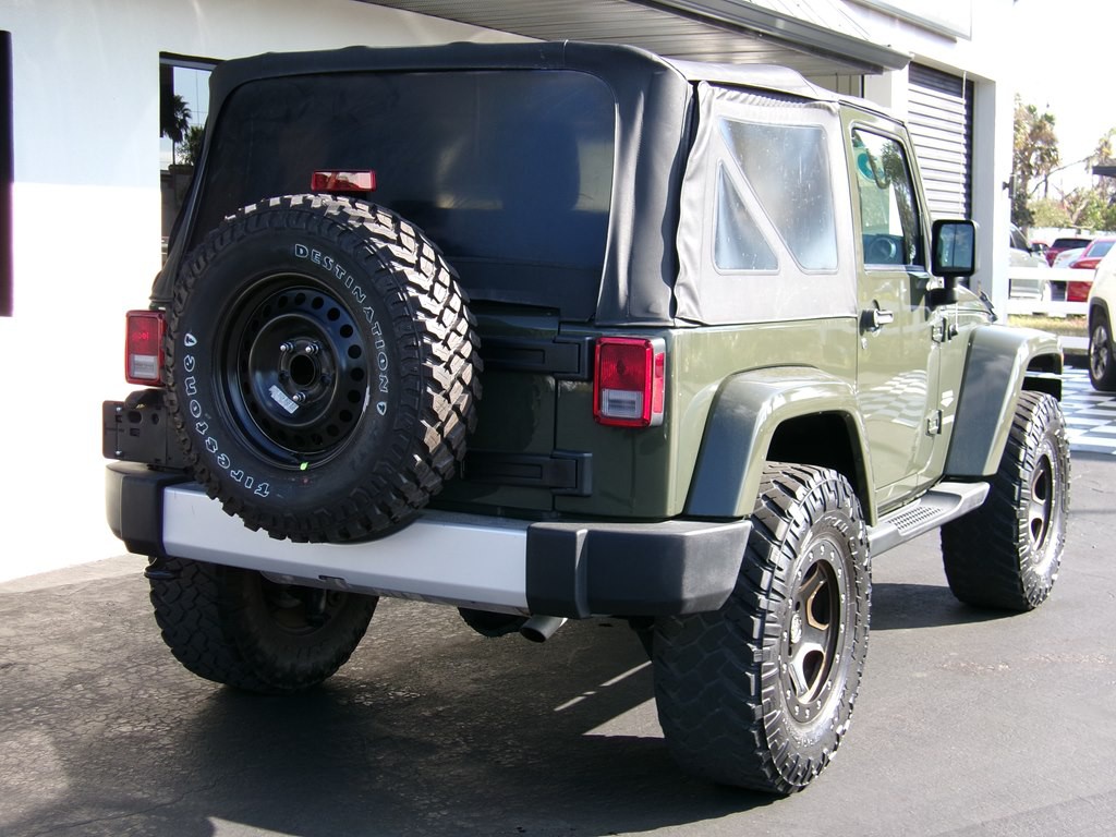 2015 Jeep Wrangler Image 15