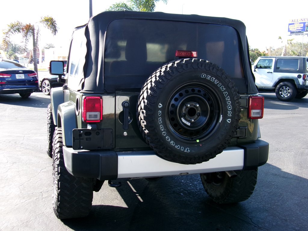 2015 Jeep Wrangler Image 19